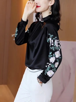 Camisa preta de mulheres de outono 2020 Novas Retro pesados da indústria de bordados pin esferas stand colarinho amoreira de seda, top de manga longa