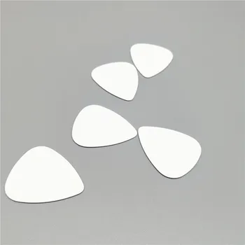 Popular Sólido Branco Celulóide Palhetas Branco Impressão Guitarra Elétrica Palheta 100pcs/monte