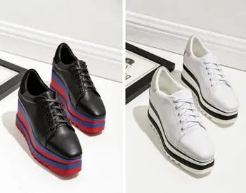 Moda correspondência de sapatos femininos Sapatos de Plataforma Mulheres Tênis estilo Britânico Black Cunha Casuais Sapatos de Salto Alto
