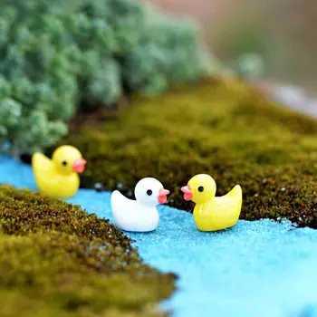 50 Pcs Mini Bonito Patos Miniatura Casa de bonecas Jardim de Casa, Bonsai, Decoração para Mini Brinquedo em Miniatura de Pvc de Artesanato Enfeites Micro Decoração DIY