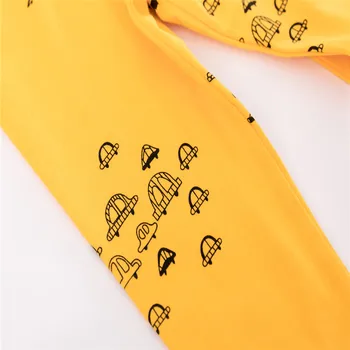 Saltar metros Amarelo Carros de Impressão Meninas Calças Skinny para o Outono Primavera Crianças Leggings, Calças de Moda Lápis, Calças