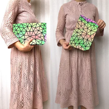 A cadeia de bolsa de ombro para as mulheres a Moda dobrar geométrico holográfico luminosa saco de Moda da marca reflexivo mulheres Crossbody Sacos