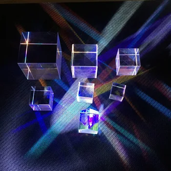 Cor Prisma 6 Combinação Conjunto Impecável Seis De Cristal Brilhante Cubo De Presente De Aniversário Do Arco-Íris Foto